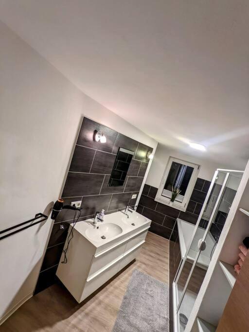 Fewo Im Lehm-Fachwerkhaus Erfurt Mit 3 Einzelnen Schlafzimmern Je Mit Tv Zewnętrze zdjęcie